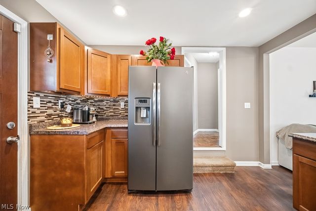 2719 Mohican Boulevard, Lakemore, OH 44312
