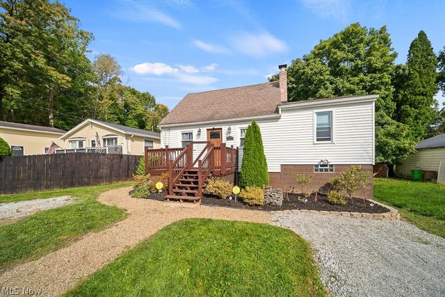 2719 Mohican Boulevard, Lakemore, OH 44312