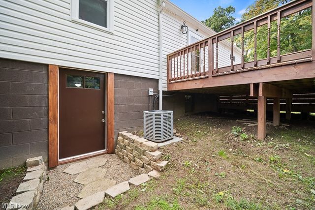 2719 Mohican Boulevard, Lakemore, OH 44312