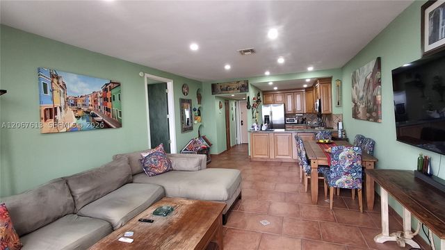 13499 Biscayne Blvd PH1712, North Miami, FL 33181