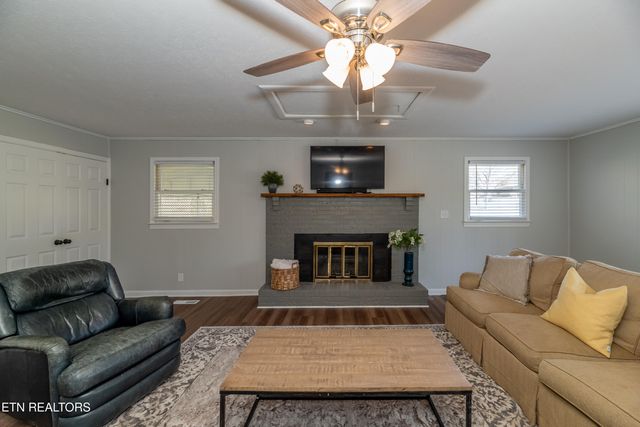 733 Waco Rd, Knoxville, TN 37919