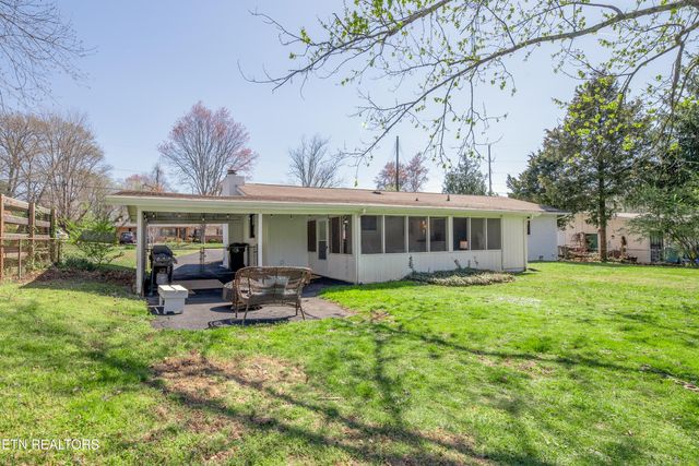 733 Waco Rd, Knoxville, TN 37919