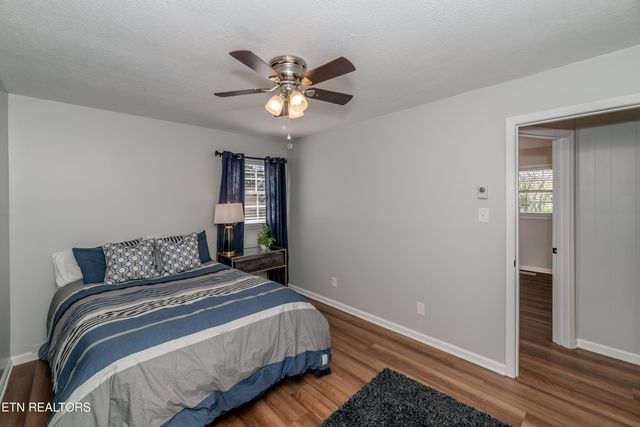 733 Waco Rd, Knoxville, TN 37919