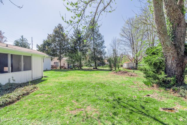 733 Waco Rd, Knoxville, TN 37919