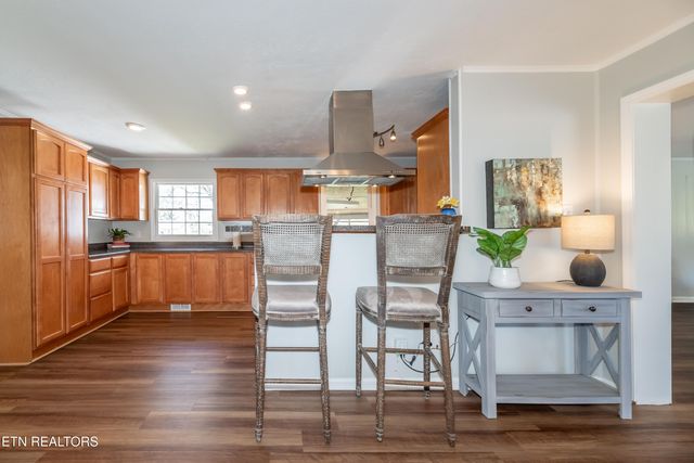 733 Waco Rd, Knoxville, TN 37919