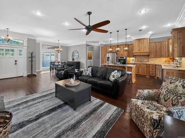 3 Linares Lane, Hot Springs Village, AR 71909