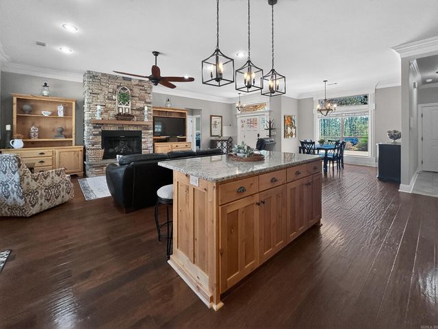 3 Linares Lane, Hot Springs Village, AR 71909