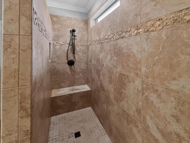 3 Linares Lane, Hot Springs Village, AR 71909