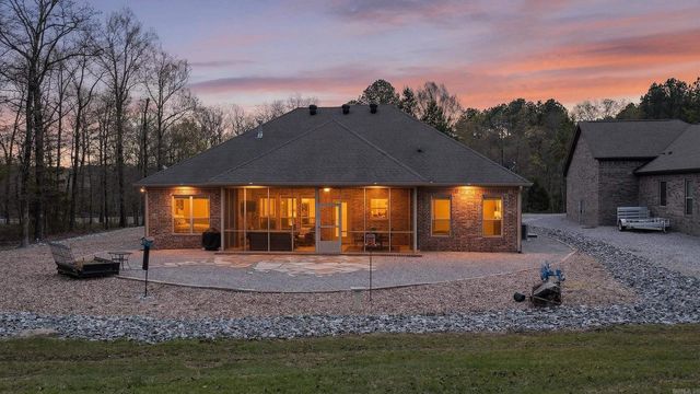 3 Linares Lane, Hot Springs Village, AR 71909
