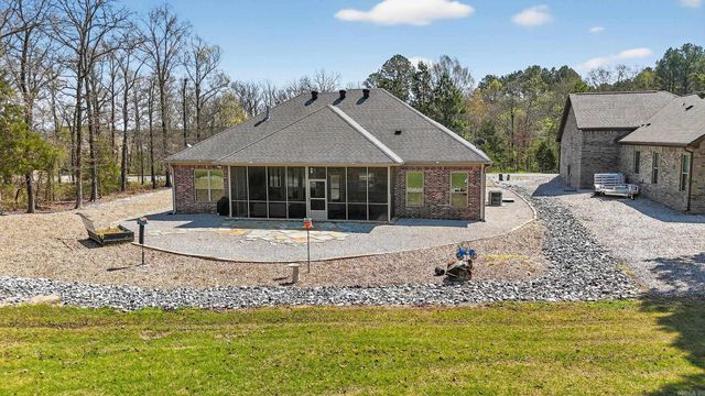 3 Linares Lane, Hot Springs Village, AR 71909