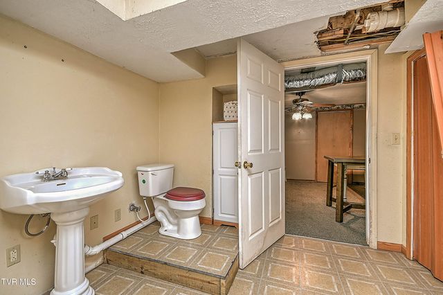 16153 Baytree Road, Bristol, VA 24202