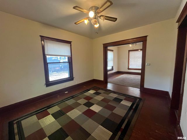 2919 7TH Avenue, Rock Island, IL 61201