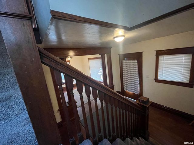 2919 7TH Avenue, Rock Island, IL 61201