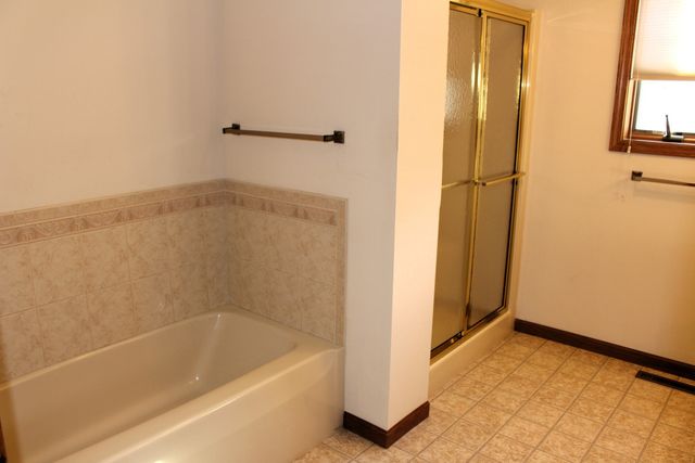 3 Delmar Drive, Clinton, IL 61727