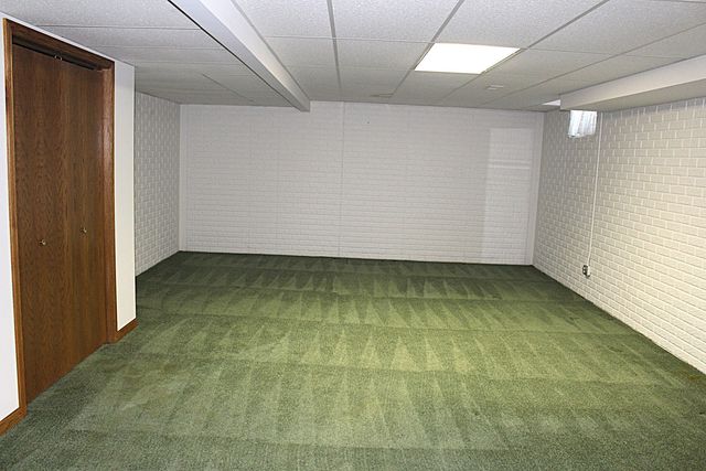 3 Delmar Drive, Clinton, IL 61727