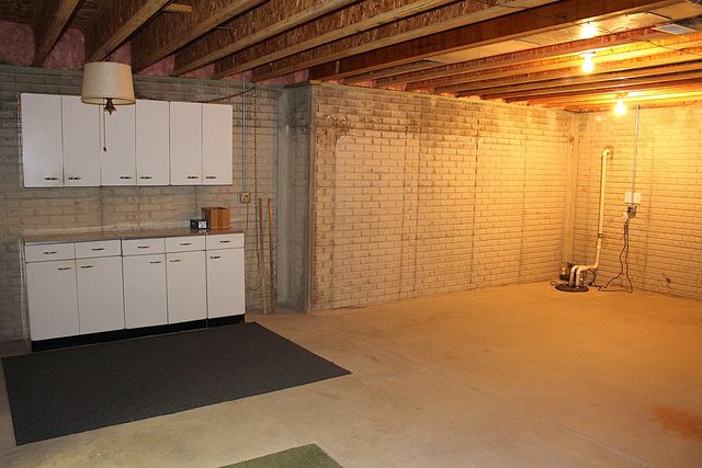 3 Delmar Drive, Clinton, IL 61727