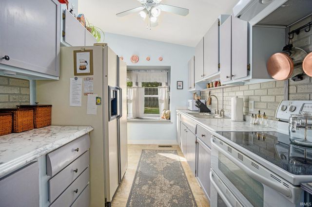 3505 Woodmont Drive, South Bend, IN 46614