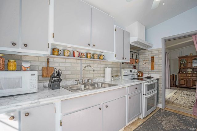 3505 Woodmont Drive, South Bend, IN 46614