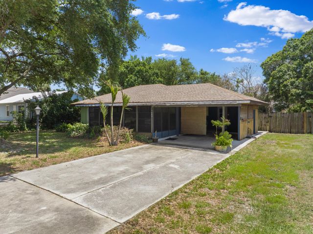 7403 Miramar Avenue, Fort Pierce, FL 34951