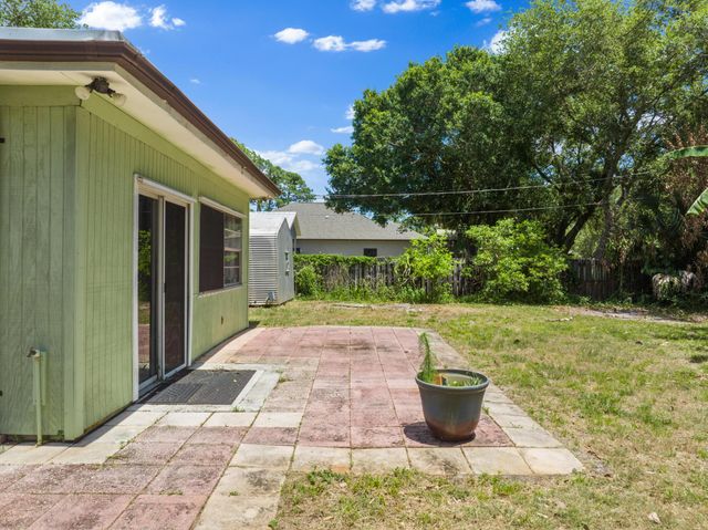7403 Miramar Avenue, Fort Pierce, FL 34951