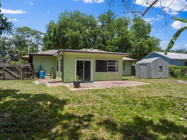 7403 Miramar Avenue, Fort Pierce, FL 34951