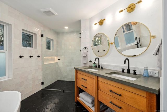 27 Conrad Drive, La Mesa, CA 91941