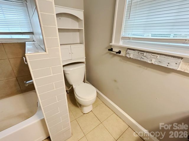 210 Oakdale Street, Gastonia, NC 28054