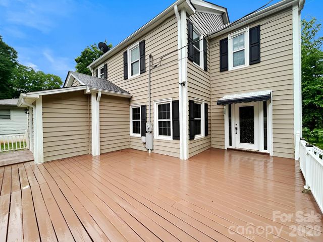 210 Oakdale Street, Gastonia, NC 28054