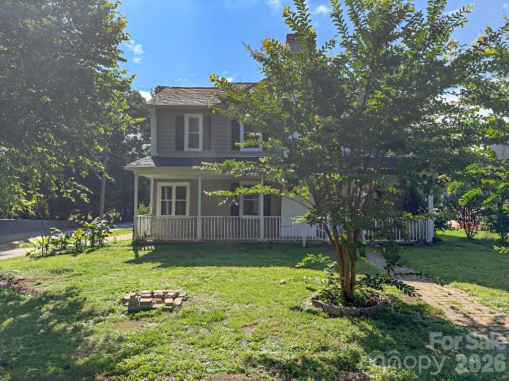 210 Oakdale Street, Gastonia, NC 28054