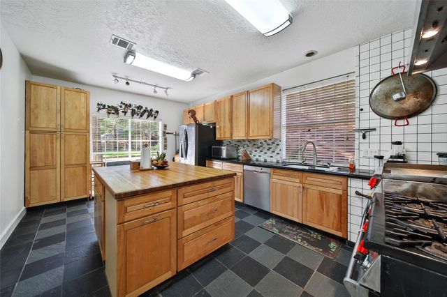 7518 Ashton Drive, Houston, TX 77095