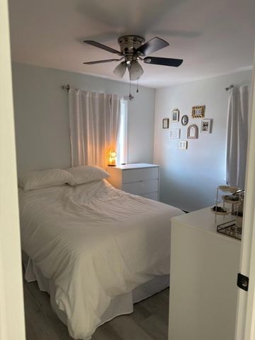 16 Catherine Street 2, Bristol, RI 02809