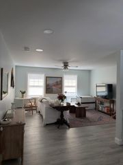 16 Catherine Street 2, Bristol, RI 02809
