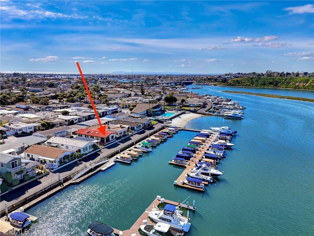 35 Saratoga, Newport Beach, CA 92660 — exterior