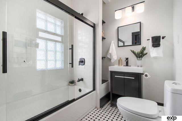 3814 Marcy Street, Omaha, NE 68105