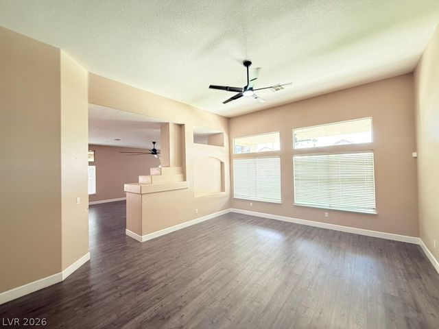 275 Macsnap Avenue, Las Vegas, NV 89183
