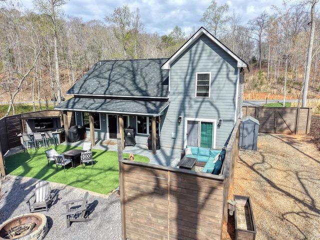 123 Lake Top Lane, Ellijay, GA 30540