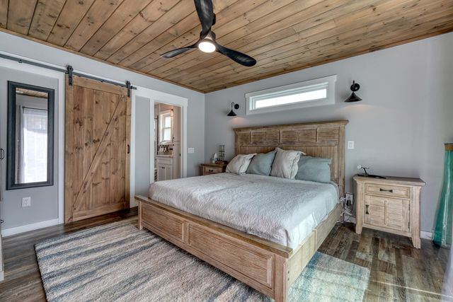 123 Lake Top Lane, Ellijay, GA 30540