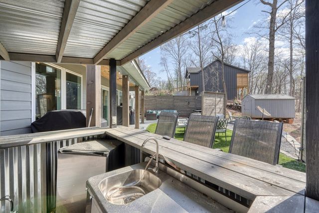 123 Lake Top Lane, Ellijay, GA 30540