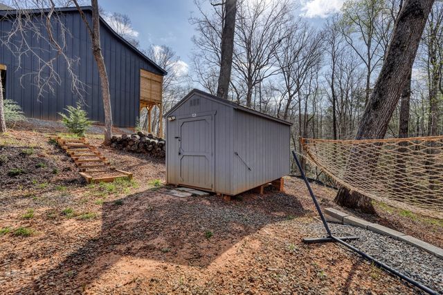 123 Lake Top Lane, Ellijay, GA 30540