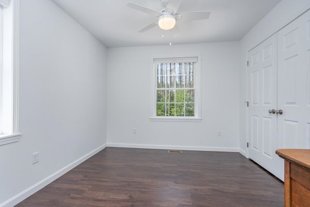 4 Sandy Point Road, Barnstead, NH 03225