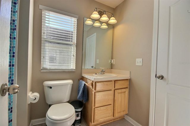 8238 72ND ST E, Bradenton, FL 34201