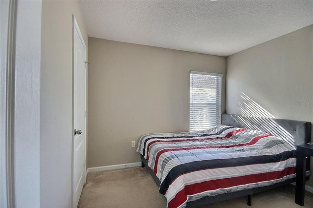 8238 72ND ST E, Bradenton, FL 34201