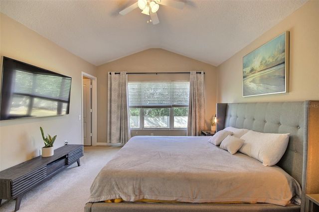 8238 72ND ST E, Bradenton, FL 34201