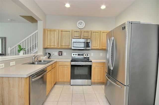 8238 72ND ST E, Bradenton, FL 34201