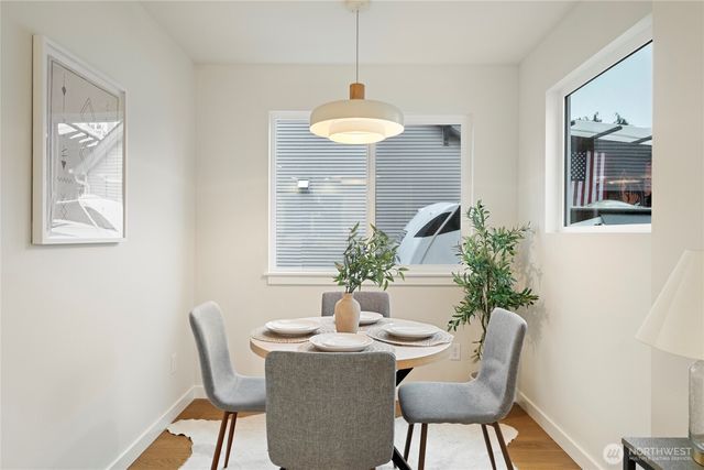 2846 22nd Avenue W, Seattle, WA 98199