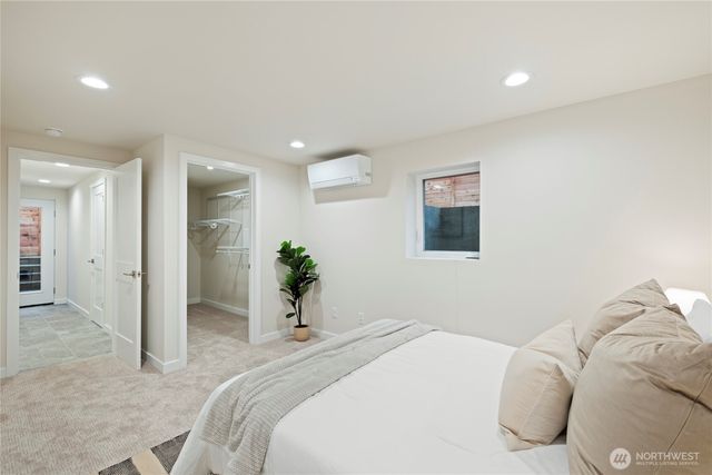 2846 22nd Avenue W, Seattle, WA 98199