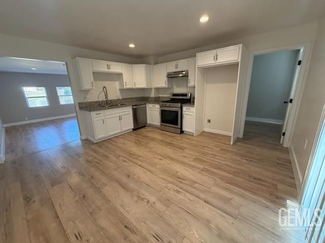 2804 Elmwood Avenue, Bakersfield, CA 93305