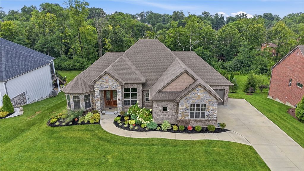 8009 Bennington Drive, West Chester, OH 45241