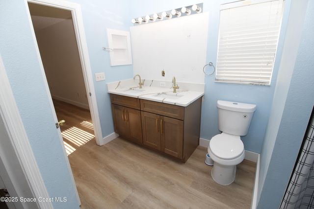 2440 Bridgeport Circle, Rockledge, FL 32955