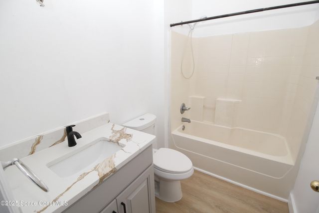2440 Bridgeport Circle, Rockledge, FL 32955